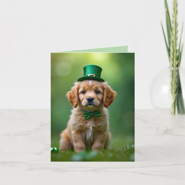 Tarjeta Festiva Un cachorro lindo con el traje de St. Patrick, sha (Anverso)