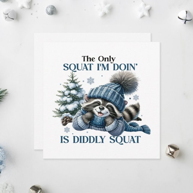 Tarjeta Festiva Un mapache adorable descansando felizmente (Subido por el creador)