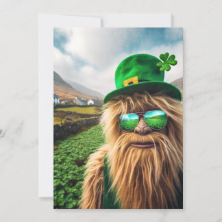 Tarjeta Festiva Un sasquatch irlandés