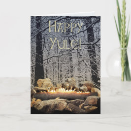 Tarjeta Festiva Un Yule en llamas y tranquilo en un bosque nevado