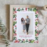 Tarjeta Festiva Vegetación festiva acuática y foto de Winterberry<br><div class="desc">Felices fiestas! Envíe sus cálidos deseos de temporada con nuestra tarjeta de vacaciones de personalizable, que incluye un hermoso diseño acuático de bayas rojas de invierno y exuberante vegetación. Personalice con su foto favorita y un mensaje personalizado para crear un saludo de vacaciones único que seguro alegrará la temporada para...</div>