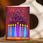 Tarjeta Festiva Velas de boho azul de Hanukkah en luz de amor de p<br><div class="desc">"Paz, amor y luz". Un ilustracion juguetón, moderno y artístico de velas de patrón boho en una menorah te ayuda a iniciar las vacaciones de Hanukkah. Las variadas velas azules con coloridos patrones de Relieve metalizado falsos superponen un fondo rico y profundo naranja rojo quemado en textura. Siente el calor...</div>