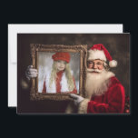 Tarjeta Festiva Viejo Mundo Santa | Añadir tu foto | Navidades de<br><div class="desc">Esta preciosa tarjeta de foto navideña muestra una foto de Santa sosteniendo un marco con tu foto favorita. En el interior hay un lujoso fondo rojo y dorado en el exterior, con una portada de un libro vintage en el centro, con un saludo y texto escrito a mano "Feliz Navidad"...</div>