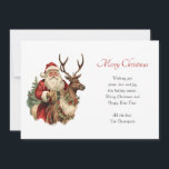 Tarjeta Festiva Viejo Santa Claus montando Navidades de renos<br><div class="desc">Una tarjeta de Navidad plana con un divertido ilustracion de Navidades. Santa Claus con su tradicional traje rojo montado en un gran reno encorvado decorado con un hueco. Un árbol de Navidad en la parte de atrás.</div>