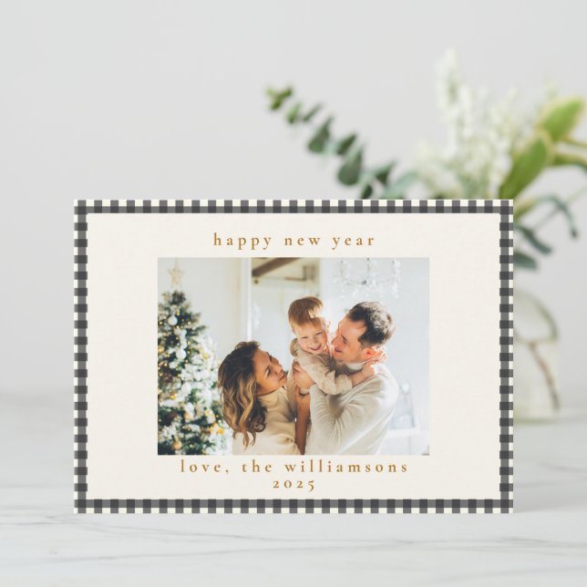 Tarjeta Festiva Viñeta Black Gingham Plaid Personalizado Foto Año  (Anverso de pie)