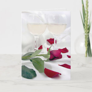 Tarjeta Festiva Vino de aniversario y rosa sobre satín