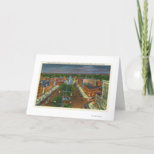 Tarjeta Festiva Vista este de la plaza pública, reloj de la ciudad