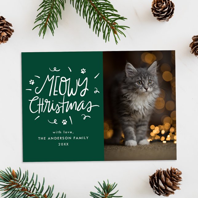 Tarjeta Festiva Whimsical Meowy Navidades Green Cat Photo (Subido por el creador)