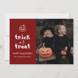 Tarjeta Festiva Whimsical Trick or Treat Script Halloween Photo