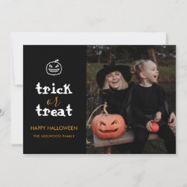 Tarjeta Festiva Whimsical Trick or Treat Script Halloween Photo