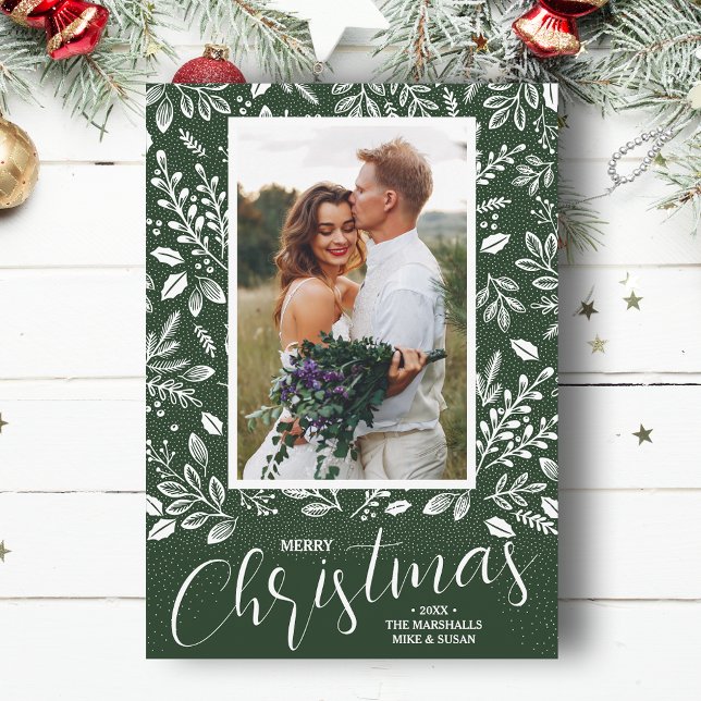 Tarjeta Festiva White Merry Christmas, una foto verde (White botanicals on green Merry Christmas photo holiday cards, PRINTED and/or INSTANT DOWNLOAD)