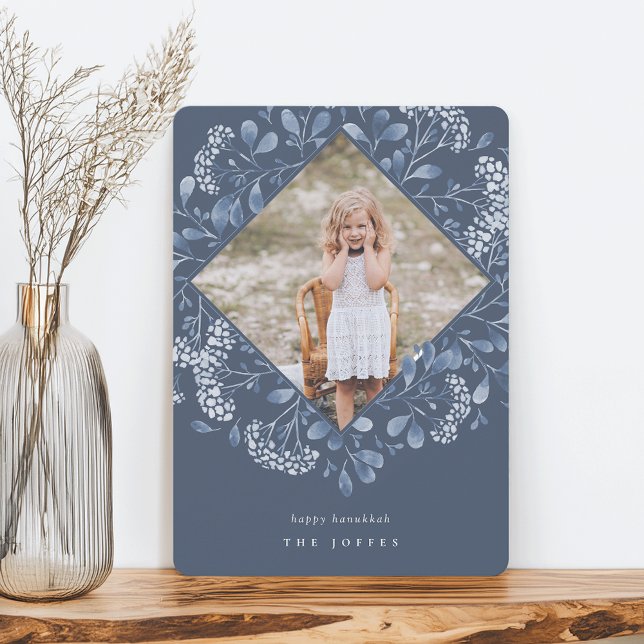 Tarjeta Festiva Winter Bouquet | Elegante acuarela Hanukkah Photo (Subido por el creador)