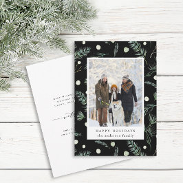 Tarjeta Festiva Winter Evergreen Foliage Photo Black Holiday Card