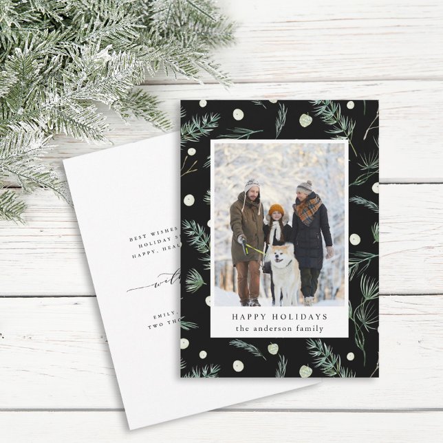 Tarjeta Festiva Winter Evergreen Foliage Photo Black Holiday Card (Subido por el creador)