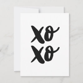 Tarjeta Festiva XO. Abrazos y besos día de San Valentín. Negra