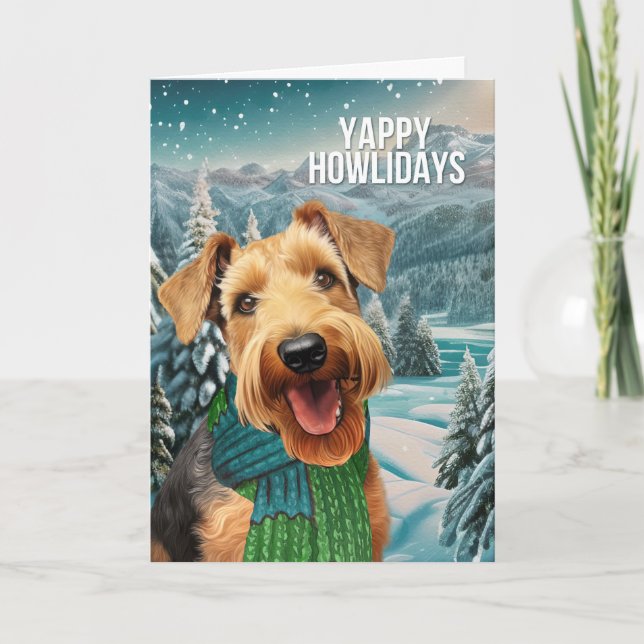 Tarjeta Festiva Yappy Howlidays Airedale Terrier con bufanda de in (Anverso)