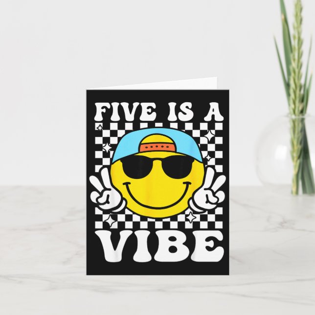 Tarjeta Five Is A Vibe 5th Birthday Groovy Boys Girls 5 Ye (Anverso)