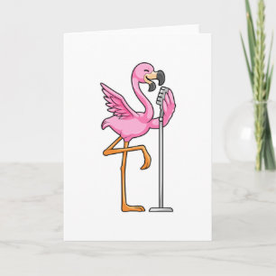 Tarjeta Flamingo al cantar con micrófono