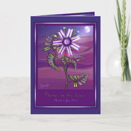 Tarjeta Flor en la carta en blanco del desierto