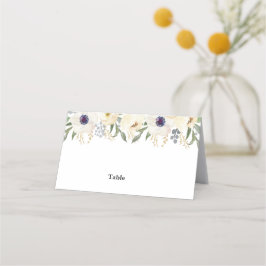 Tarjeta floral blanca y dorada moderna