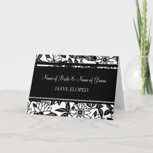 Tarjeta floral blanco y negro de la invitación de