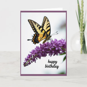 Tarjeta floral de cumpleaños con mariposa alegre