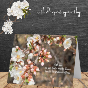 Tarjeta Flores de cerezo encuentran formas de florecer la 