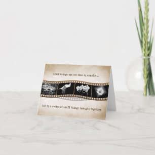 Tarjeta flores en tira de película con cita