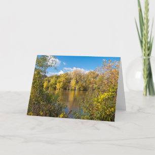 Tarjeta Foliage otoñal a lo largo del río Minnesota