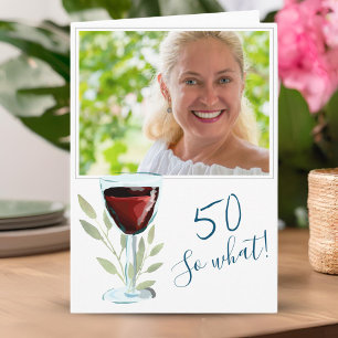 Tarjeta Foto de cumpleaños 50 inspiradora con vino tinto