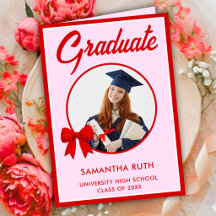 Foto de Graduación con Lazo de Gingham Rojo