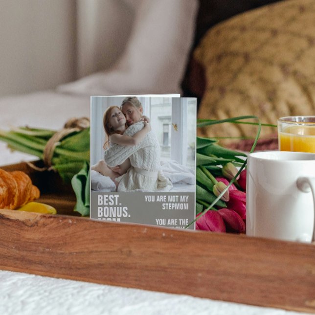 Tarjeta Foto Personalizada De La Mamá Que Se Levantó (Personalized Photo The Mom That Stepped Up Card by Ricaso. Best Bonus Mom EVER, add photograph)