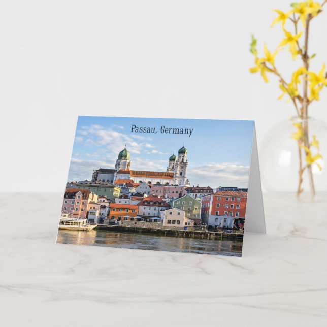 Tarjeta Fotografía del paisaje urbano de Passau, Alemania (flor amarilla)