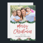 Tarjeta fotográfica de Feliz Navidad y Guión de Ga<br><div class="desc">Feliz Navidad Garland Tarjeta de fotos corporativa o familia de guiones con letras de mano. La foto y el texto de este guión con letras a mano se pueden actualizar y personalizar con su foto y nombre de familia.</div>
