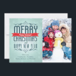 Tarjeta fotográfica de ferias navideñas para la ti<br><div class="desc">Feliz Navidad,  felices fiestas y feliz tipografía vintage de Año Nuevo ambientada en un fondo oscuro y azul bonito con copos de nieve</div>