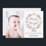 Tarjeta fotográfica de festividades de Rubor y Nav<br><div class="desc">Navidades Rubor y Grey Wreath tarjeta fotográfica de Personalizable de vacaciones de  con textos de caligrafía y corona de Navidades de color gris y negro.</div>