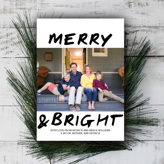 Tarjeta fotográfica de moda Merry y Bright | Negro (Black Merry and Bright Christmas Photo Card)