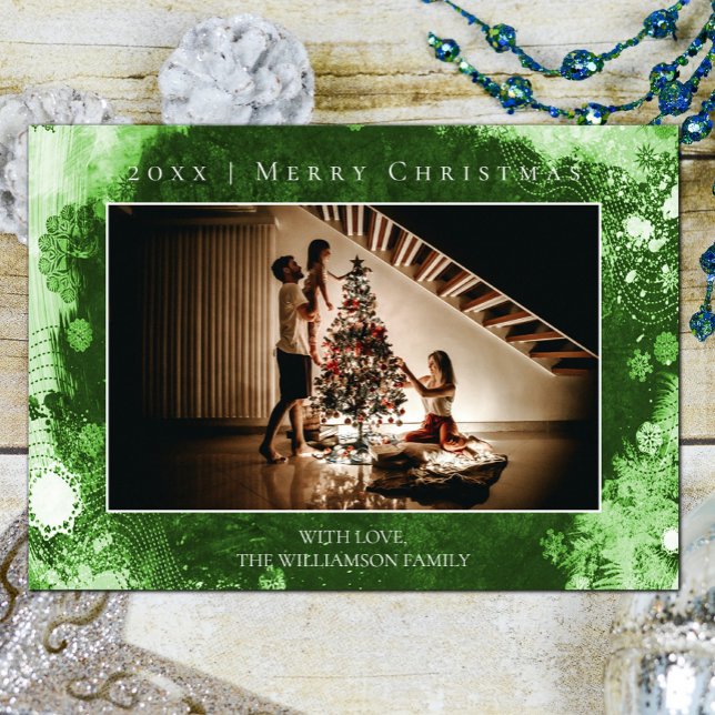 Tarjeta fotográfica de Navidad de copos de nieve c (Green Frosted Snowflakes Christmas Photo Card)
