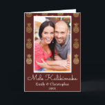 Tarjeta fotográfica de Navidad Mele Kalikimaka Pin<br><div class="desc">Tarjeta fotográfica Mele Kalikimaka Faux Relieve metalizado Gold y Burgundy Pineapple Navidades Burgundy. Esta tarjeta de fotos de Navidad en Hawái es perfecta para una tarjeta tropical de Navidades familiares.</div>