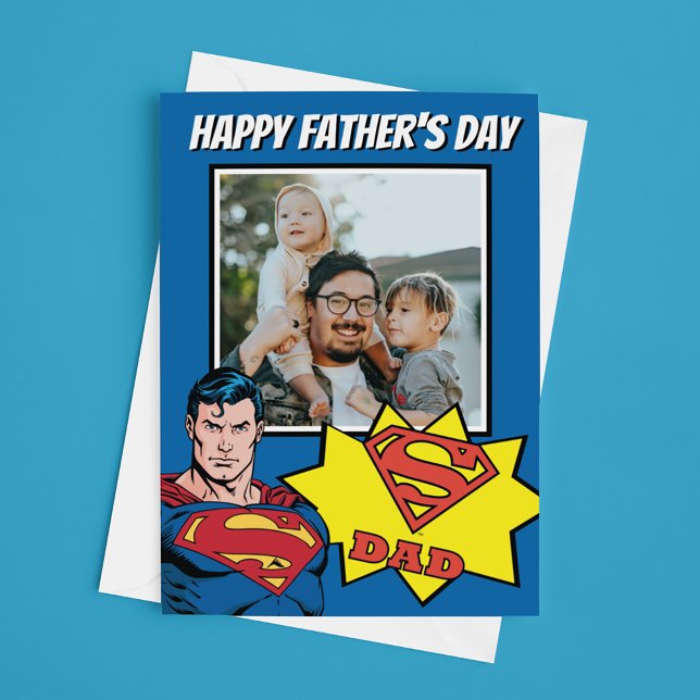 Tarjeta fotográfica de Personalizado de Super Dad (Card on table)