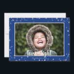 Tarjeta fotográfica de vacaciones de Hanukkah con<br><div class="desc">La elegante y bonita tarjeta de fotos de vacaciones de Hanukkah es perfecta para todos sus amigos y familia esta temporada de vacaciones. Personalizar el texto con el nombre de tu familia y el año e intercambia la foto por una foto de tus hijos,  mascota o toda la familia.</div>