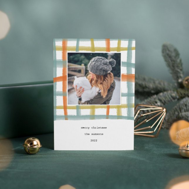 Tarjeta fotográfica de vacaciones en aula | C (Watercolor painted classroom plaid photo Christmas card.)