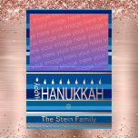 Tarjeta fotográfica Hannukah<br><div class="desc">Celebrar ocho días y ocho noches del Festival de las Luces con tarjetas Hanukkah y regalos. El festival de las luces está aquí. Encienda la menorah, juegue con el dreidel y festín sobre los lagos y los suganiots. Celebra el espíritu de Hanukkah con amigos, familia y seres queridos deseándoles Feliz...</div>