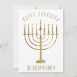 Tarjeta fotográfica navideña Chanukah Menorah Happ<br><div class="desc">Comparte tus deseos de vacaciones en esta temporada de Chanukah con una única tarjeta plana de fotos personalizada. Este diseño festivo incluye una menorah dorada en la parte delantera de la tarjeta. Arriba se lee "Happy Chanukah" (Feliz Chanukah) y un apellido que puede ser personalizado. La parte trasera de la...</div>