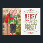Tarjeta fotográfica navideña para Navidades brilla<br><div class="desc">Celebre la temporada con esta moderna y elegante tarjeta de vacaciones de Berry Berry Sweet. Visite WWW.BERRYBERRYSWEET.COM para conocer más de nuestras elegantes colecciones de vacaciones.</div>