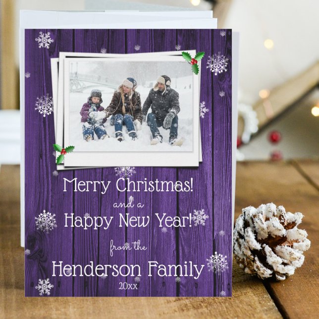 Tarjeta fotográfica Purple Rustic de Madera Púrpur (Purple Rustic Wooden Photo Christmas Card)