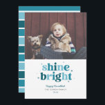 Tarjeta fotográfica Shine Bright Hanukkah<br><div class="desc">Esta divertida tarjeta Hanukkah muestra las palabras brillando en letras multicolores con espacio para una sola foto. La parte posterior tiene un patrón de rayas coincidente.</div>