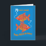 Tarjeta Fun Goldfishes Pisces 70th Birthday Card<br><div class="desc">Una divertida tarjeta de cumpleaños número 70 para un piscán, con dos brillantes naranjas y peces dorados amarillos sobre un brillante fondo azul, de un collage de papel pintado a mano de Judy Adamson. Si no ve la edad que necesita, puede que le guste saber que hay una versión personalizado...</div>