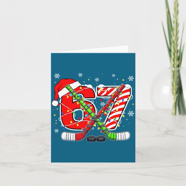 Tarjeta Funny 67 Santa Hat Candy Cane Ice Hockey Six Seven (Anverso)