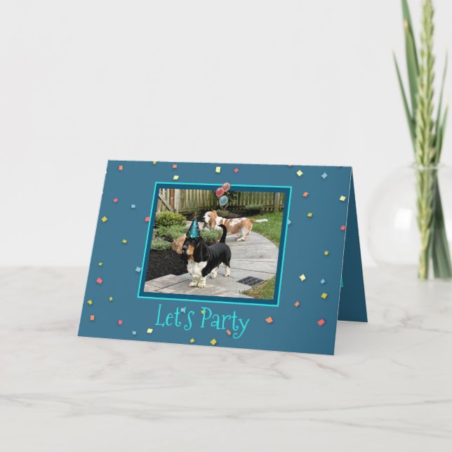 Tarjeta Funny Bassets W/Cake & Balloons On Birthday Card (Anverso)